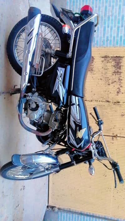 Honda 125 _2015 model Excellent condition Rawalpindi