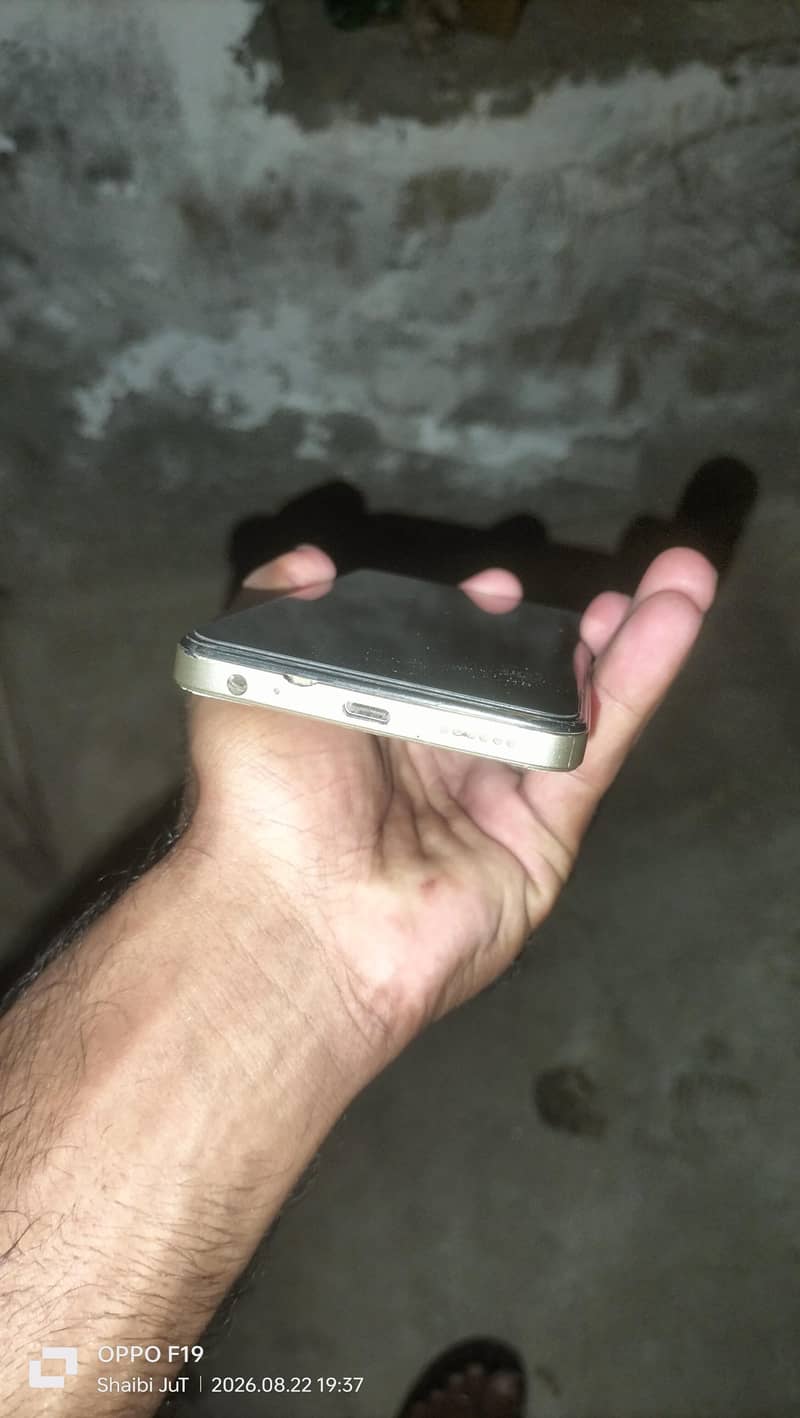 Tecno Spark 20C 2