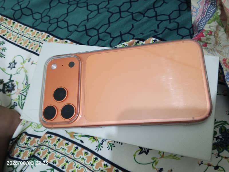 Apple iPhone 17 Pro Max 0