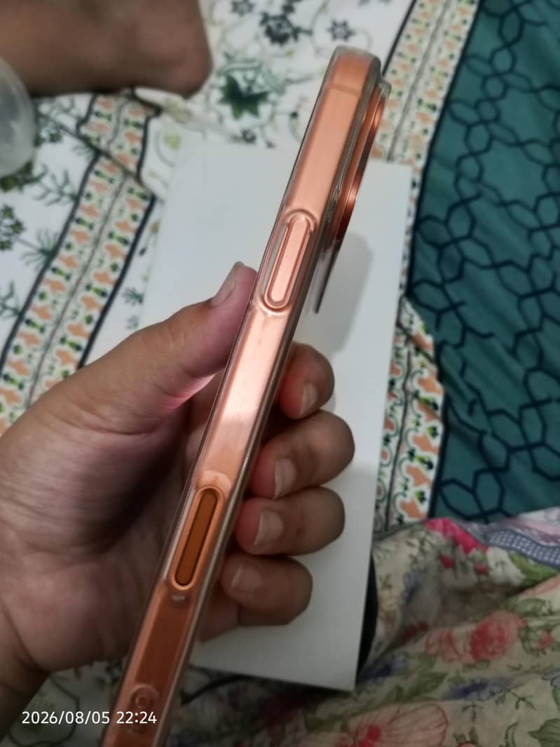 Apple iPhone 17 Pro Max 5