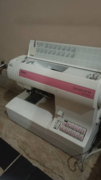 sewing machine for. sale