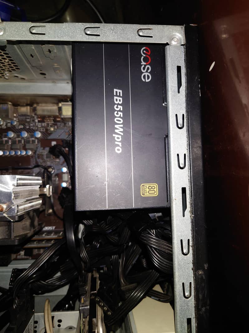 gaming PC setup 4