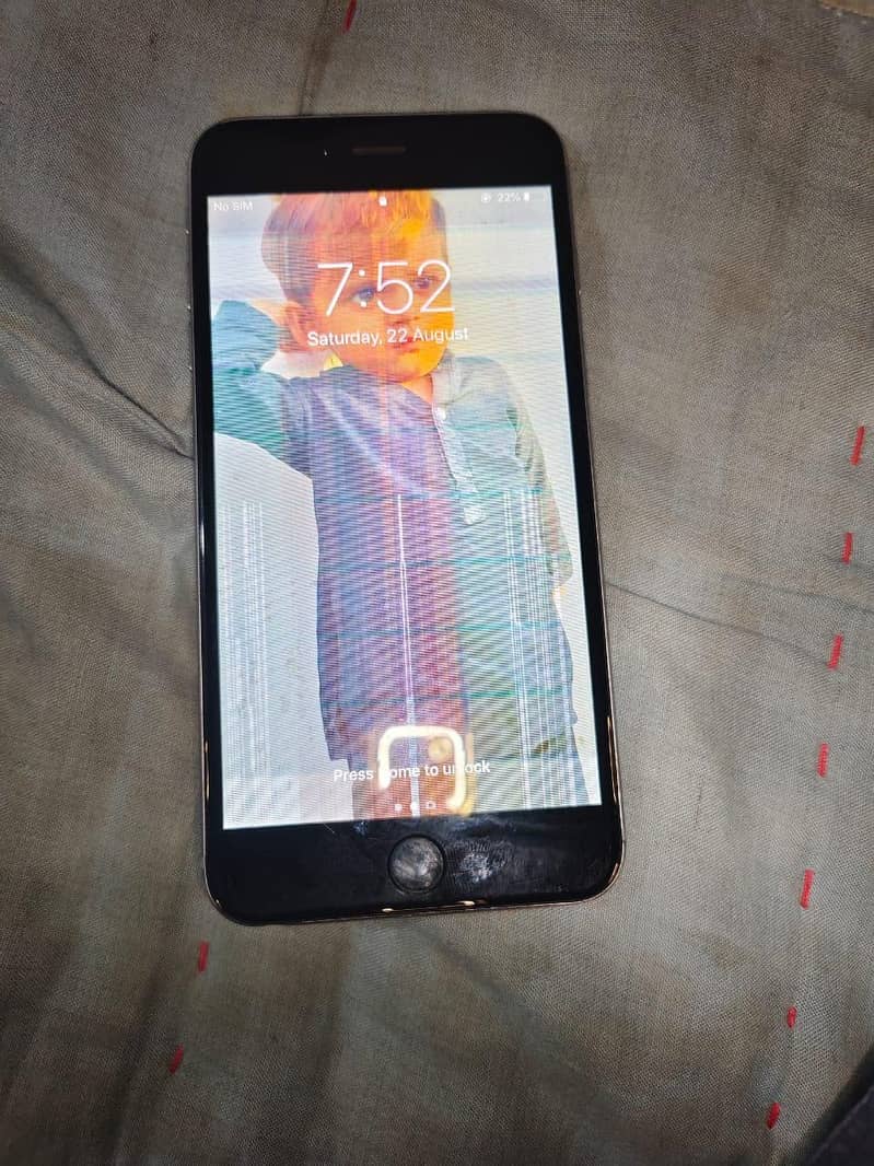 Apple iPhone 6 Plus 0