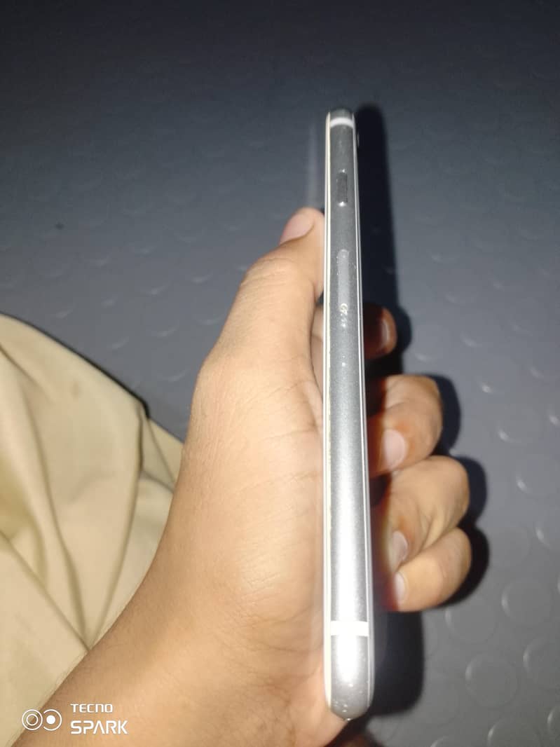Apple iPhone 8 2