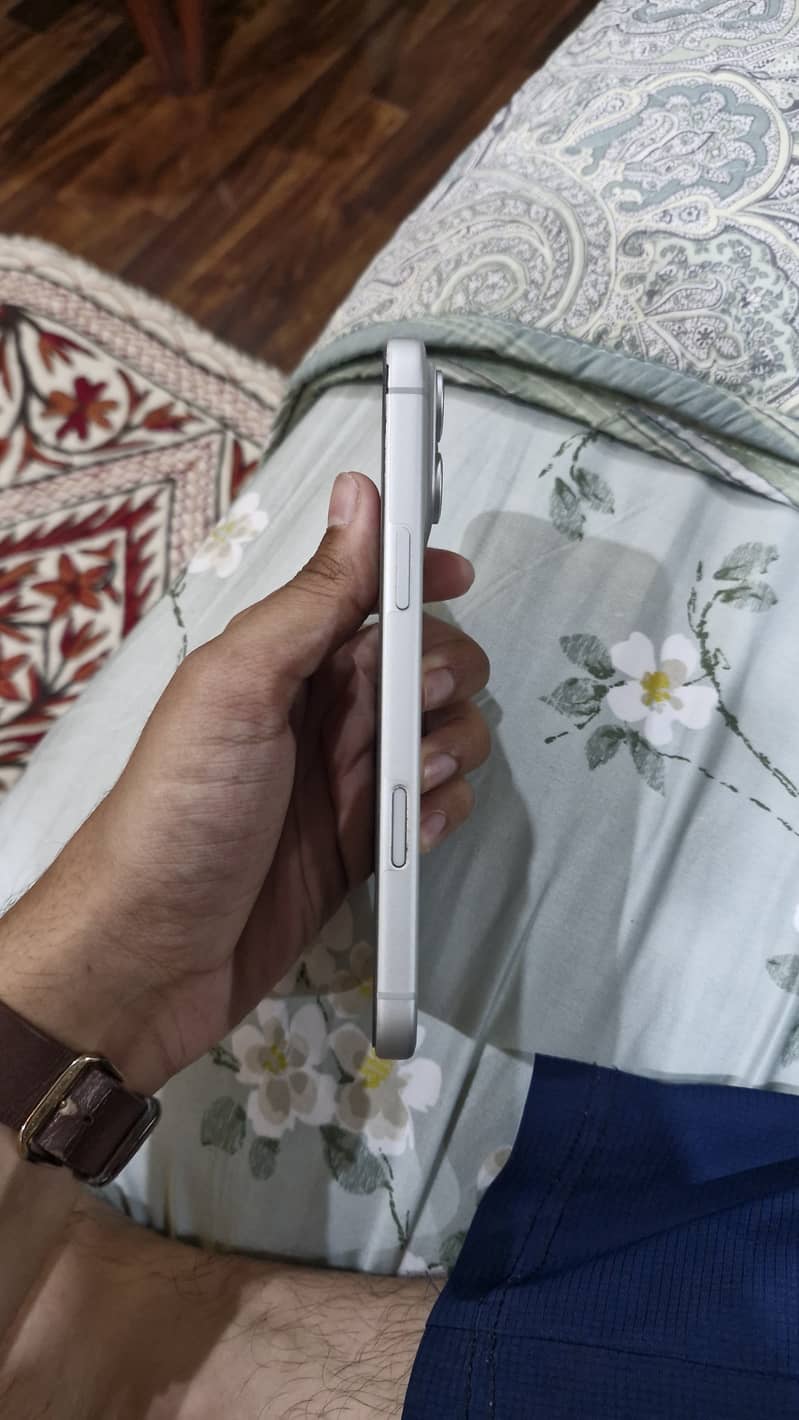 Apple iPhone 17 Pro Max 1