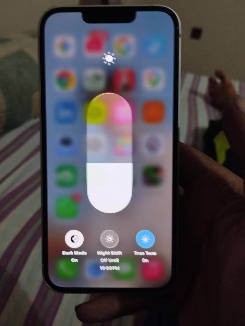 Apple iPhone 13 1