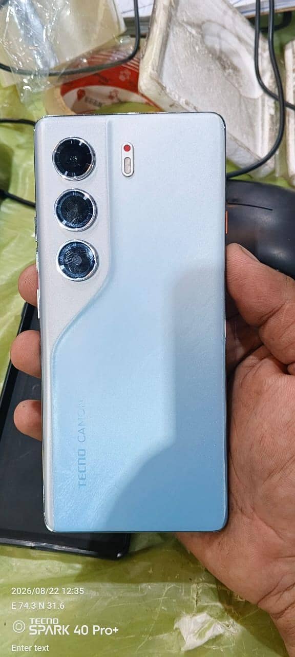 Tecno CAMON 40 Pro 1