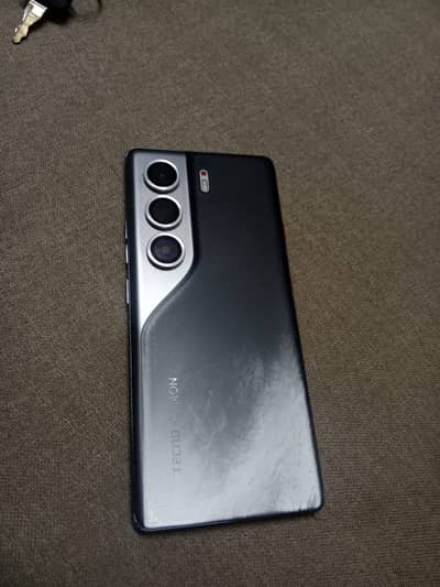 Tecno CAMON 40 Pro (8+4/256)