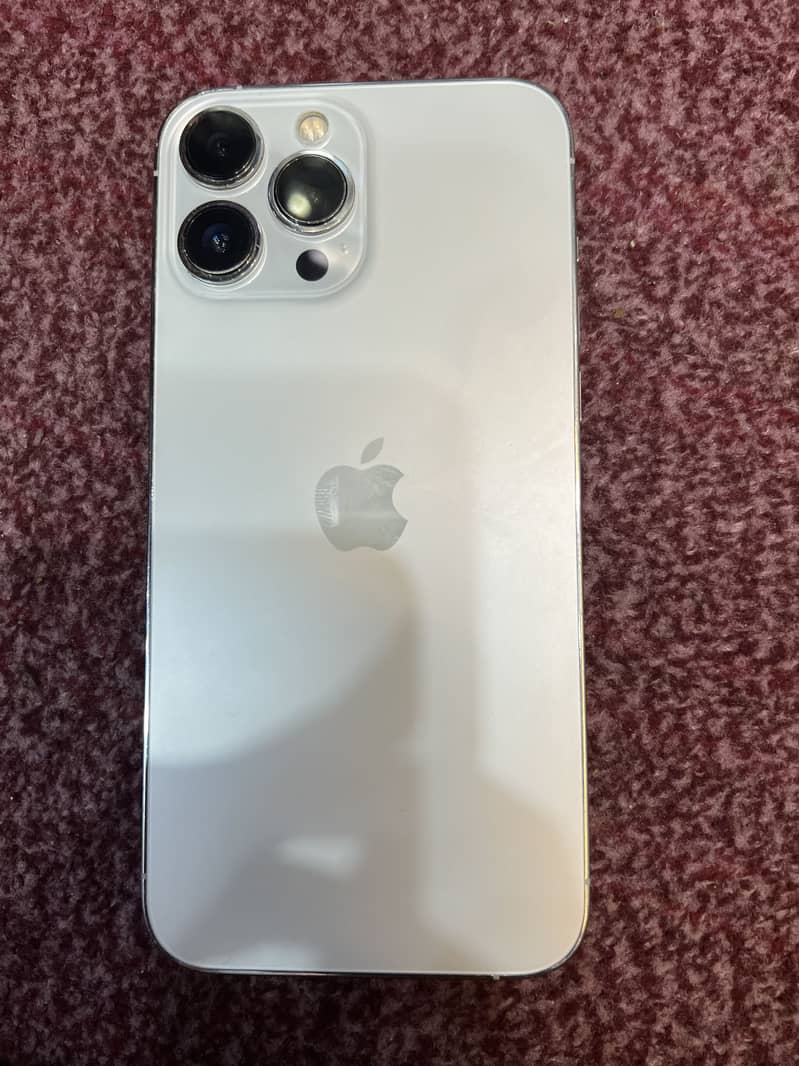 Apple iPhone 13 Pro Max 1