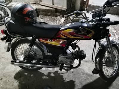 Honda 70 25/26 10 by 10 condition Read discription first