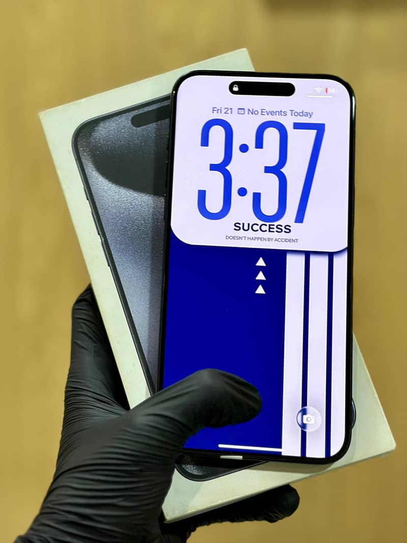 Apple iPhone 15 Pro Max 1