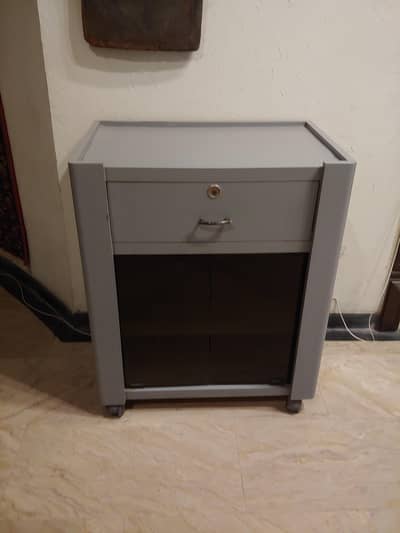 computer/tv troller, namaz chair and rugs
