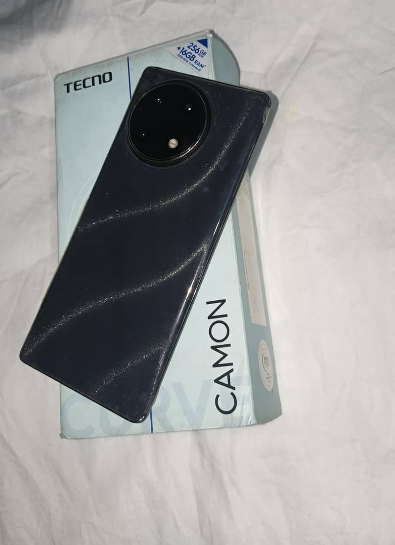 Tecno CAMON 30S 1