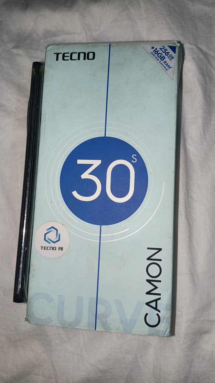 Tecno CAMON 30S 3