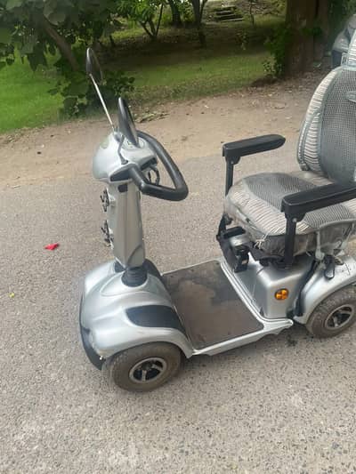 Scooty 4 wheels