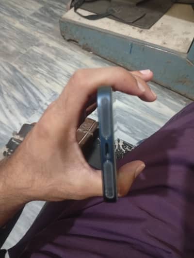 Apple iPhone 13 urgent sal