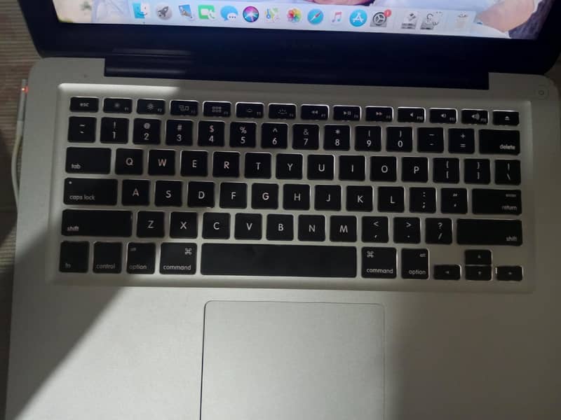 Macbook 2012 pro 1