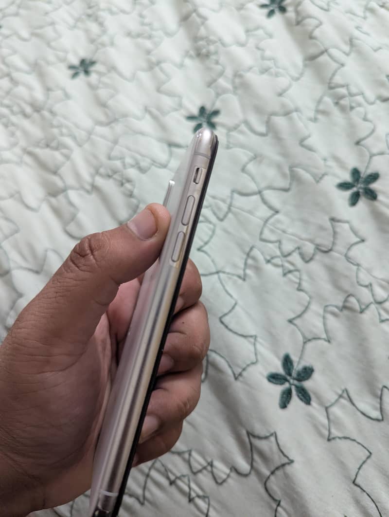 Apple iPhone X 1