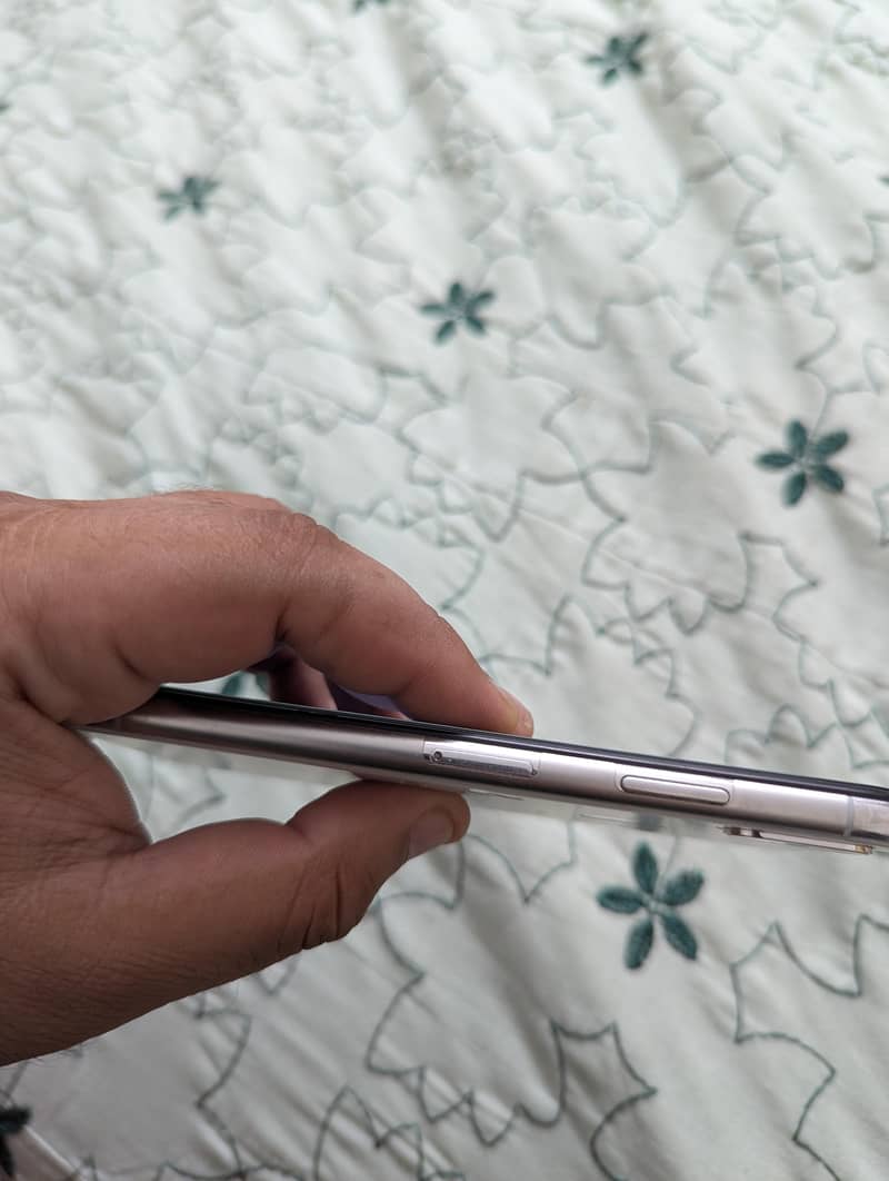 Apple iPhone X 2