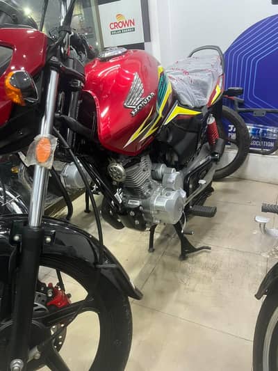 Honda CB 125F
