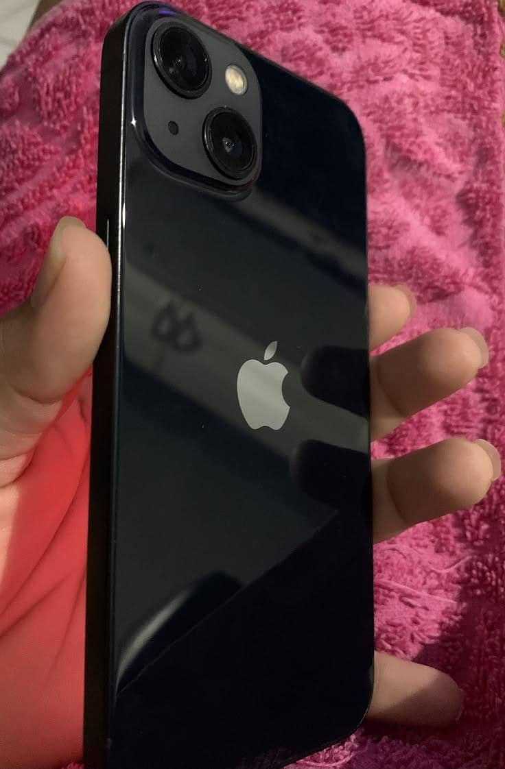 Apple iPhone 13 1