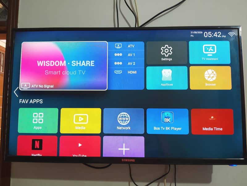 smart LED TV 0