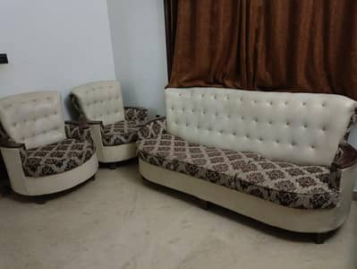 I have 5 seated sofa set in a very good condition