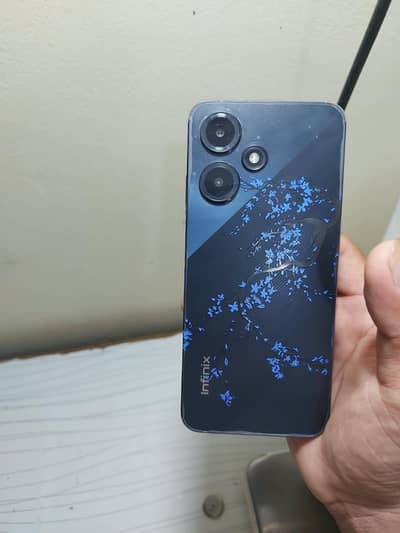 Infinix Hot 30 Play