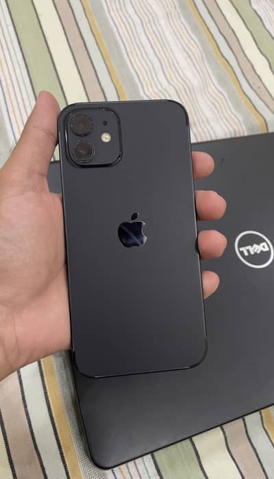 Apple iPhone 12