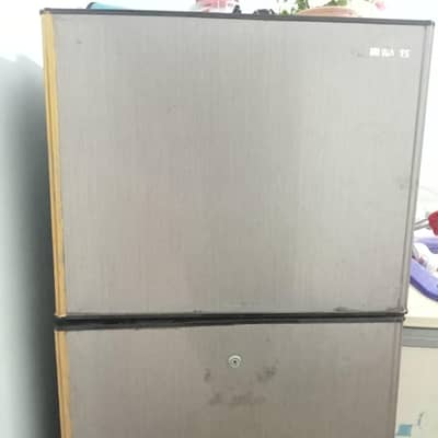 WAVES Refrigerator for Sale [Moderate Condition]