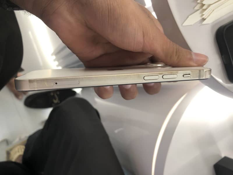Apple iPhone 12 1