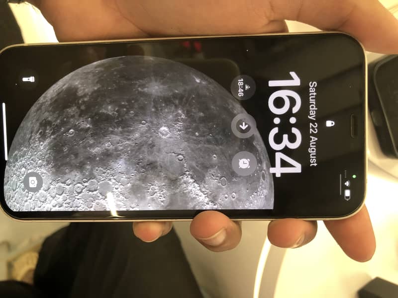 Apple iPhone 12 3