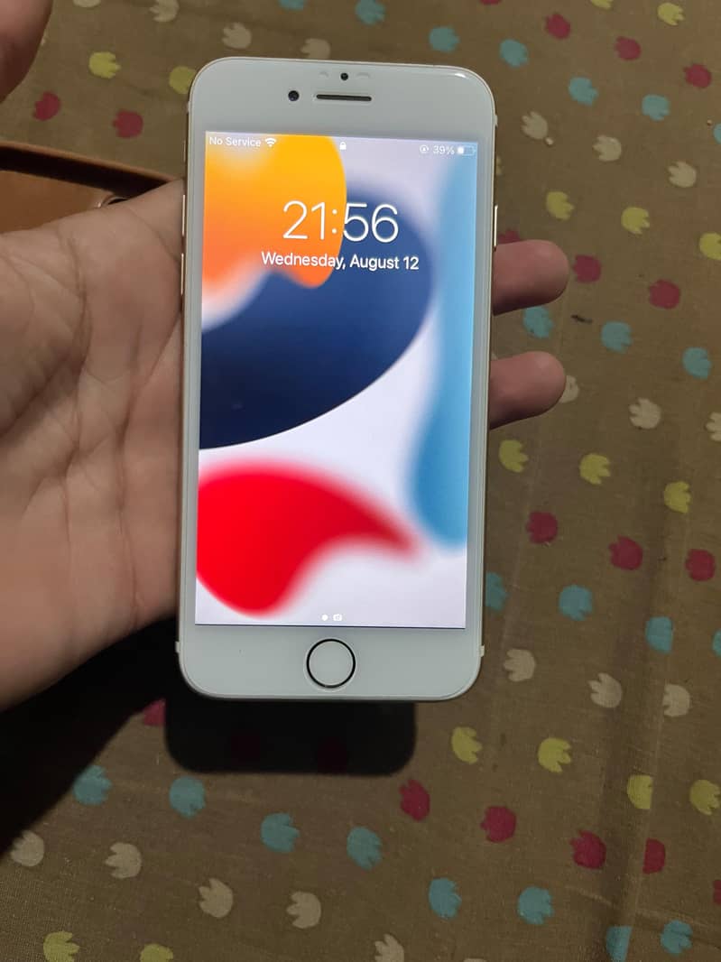 Apple iPhone 7 1