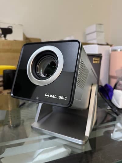Magcubic X7 Android Projector BOXPACK BRAND NEW