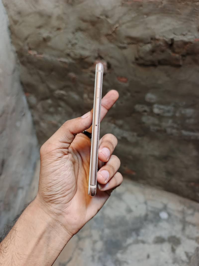 Apple iPhone 8 2