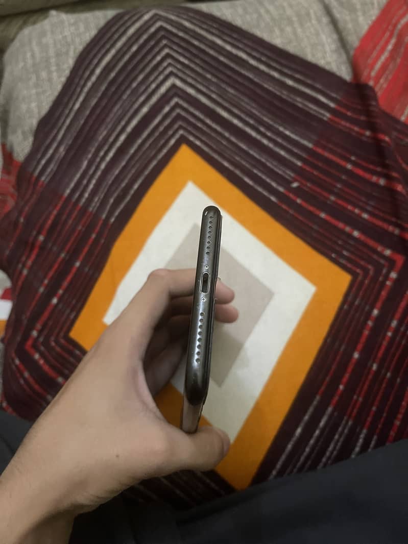 Apple iPhone 7 Plus 4