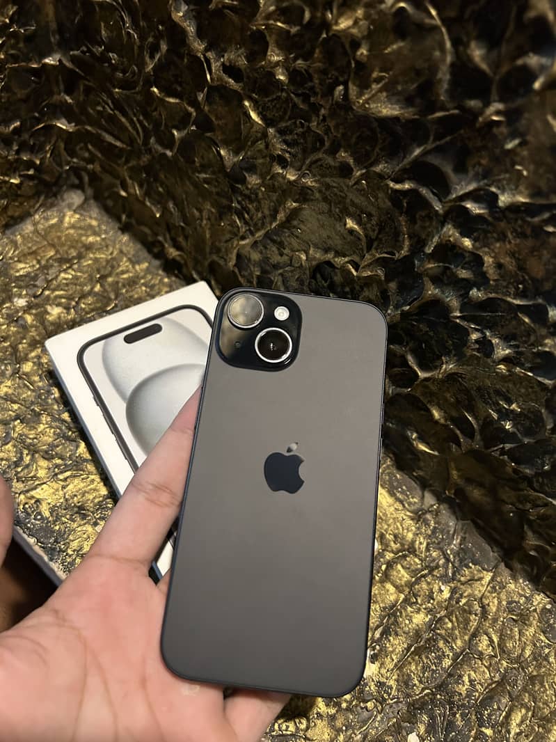 Apple iPhone 15 2