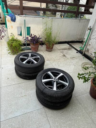 Japanese imported 15 inch Rims For city corolla aqua sedans