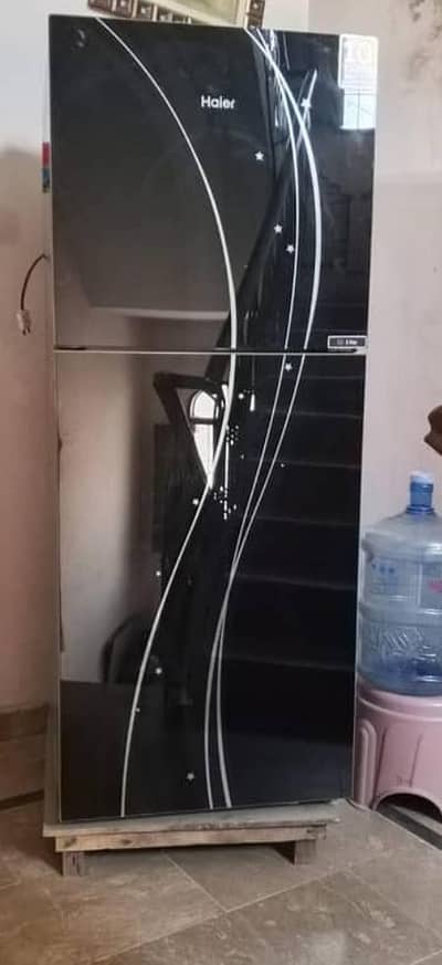 hair glass fridge model  medium size energy saving