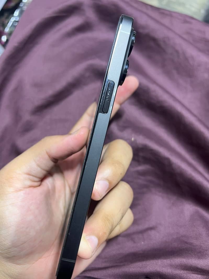 Apple iPhone 14 Pro Max 2