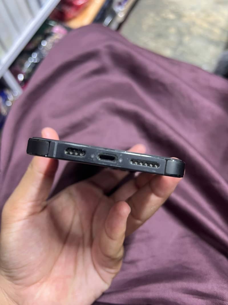 Apple iPhone 14 Pro Max 4