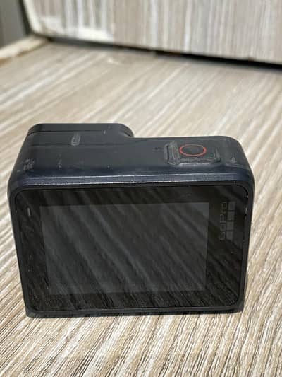 GoPro Hero 7 Black + Original Mic Adapter + Accessories