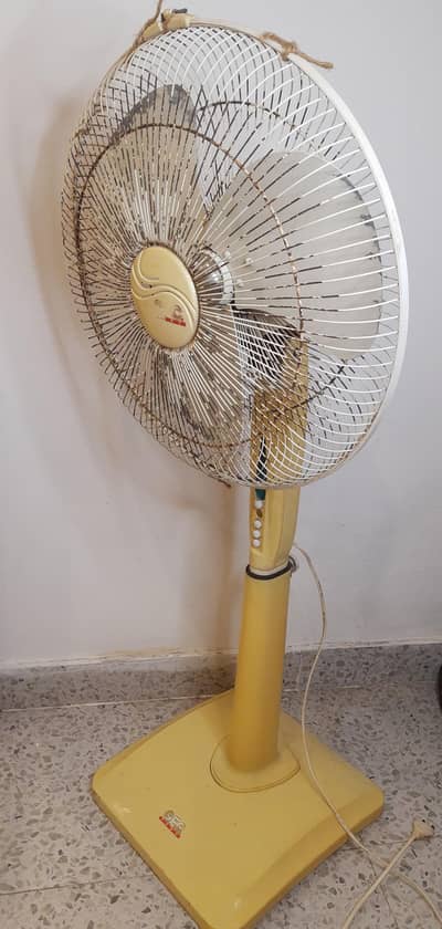 GFC Pedestal Super Deluxe Fan