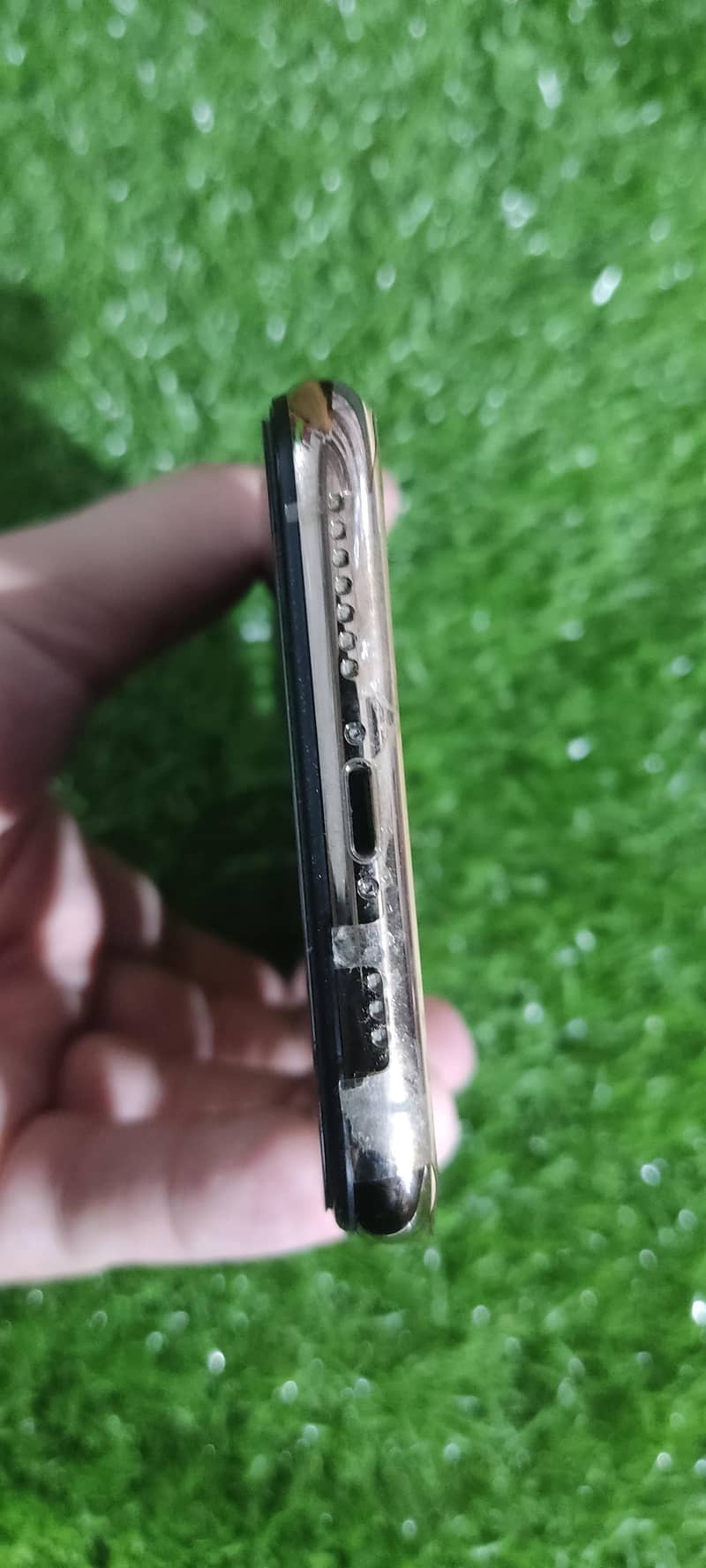 Apple iPhone 11 Pro Max 2
