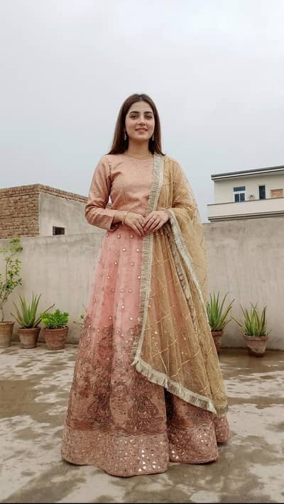 Beautiful Peach Bridal/Formal Lehenga – Condition 10/10