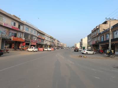 Perfect Prime Location 20 Marla Residential Plot In Central Park Housing Scheme For sale