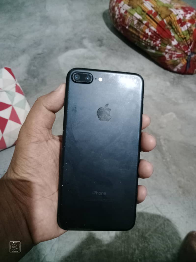 Apple iPhone 7 Plus 4