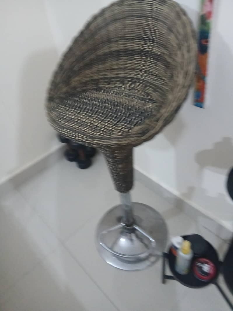 bar stool 2