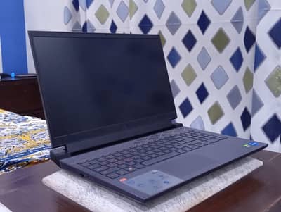 Dell G15 5520