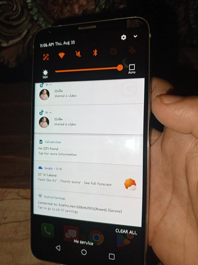 LG V30 3